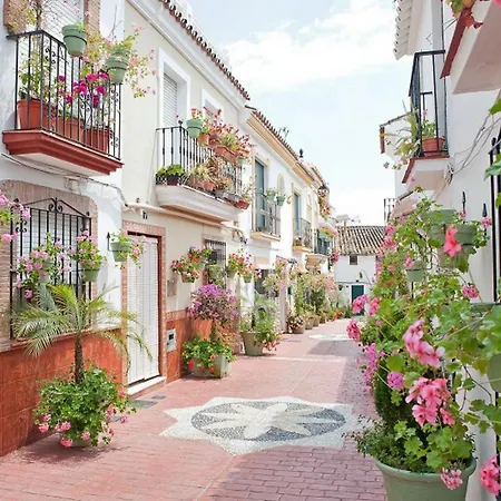 - Playa - En Urbanización De Park Con Jardín Pb20 Apartamento Estepona